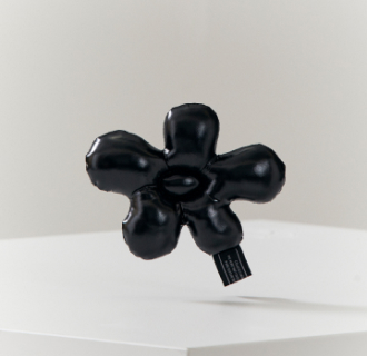 padded melting black flower keyring photo