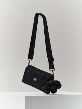 black squarebag photo