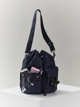 midnight blue bucketbag photo