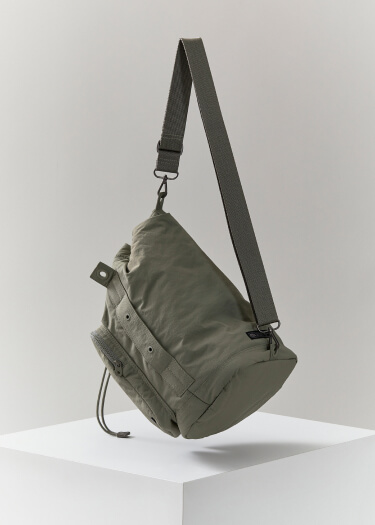 green bucketbag photo