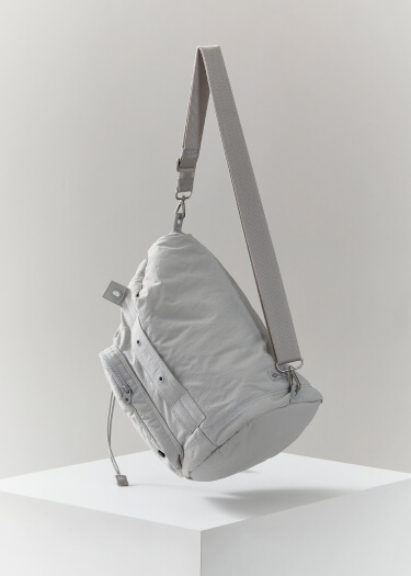 silver bucketbag photo