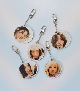 gidle mirror keyring