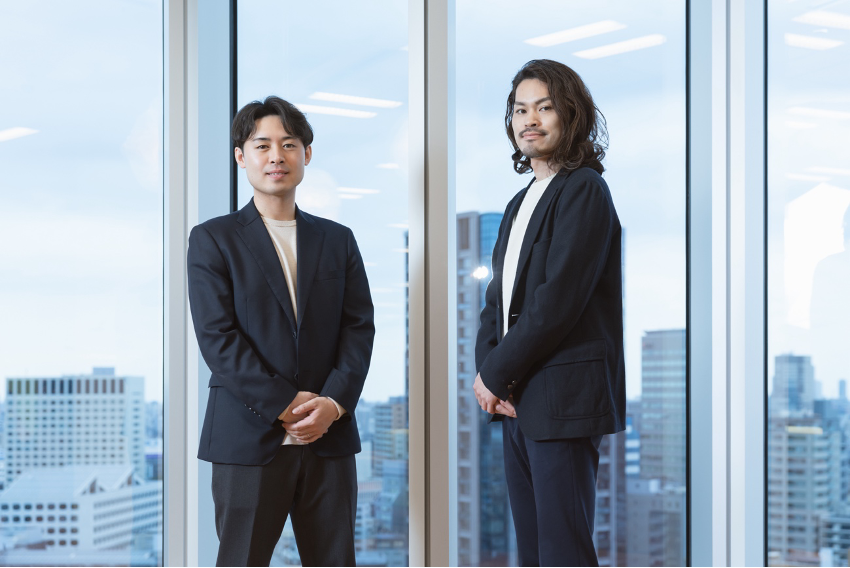 株式会社アルマード,デジタルマーケティング部 次長 飯田英治氏,
デジタルマーケティング部 課長 佐藤拓実氏