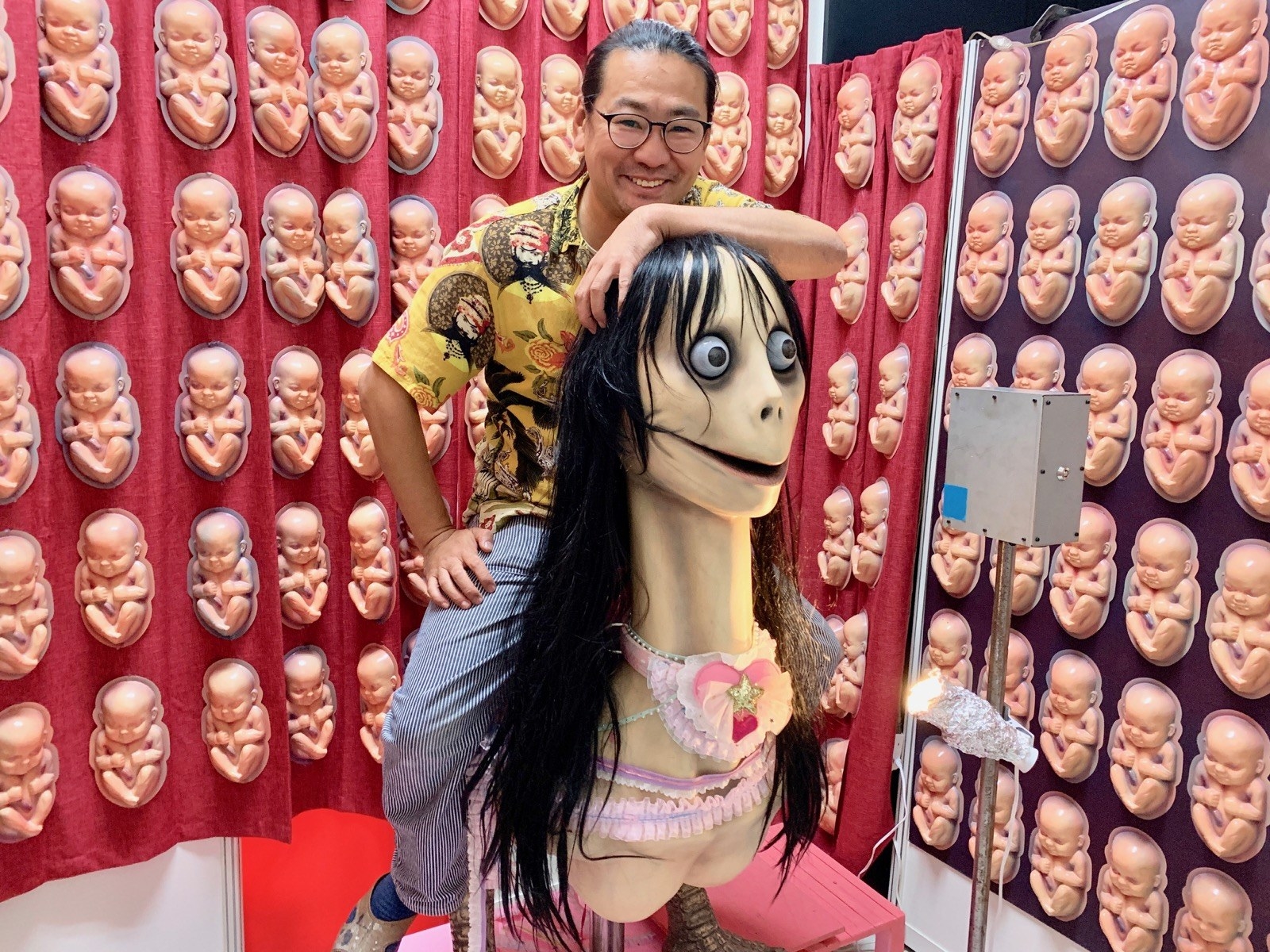 MOMOは生きていた！ 世界中を恐怖に陥れた呪いのモンスターが銀座に 