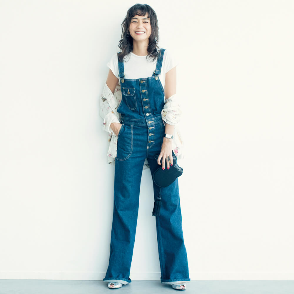 竹下玲奈さんの夏私服！〇〇でいつものデニムを女度2割UP（LEE）