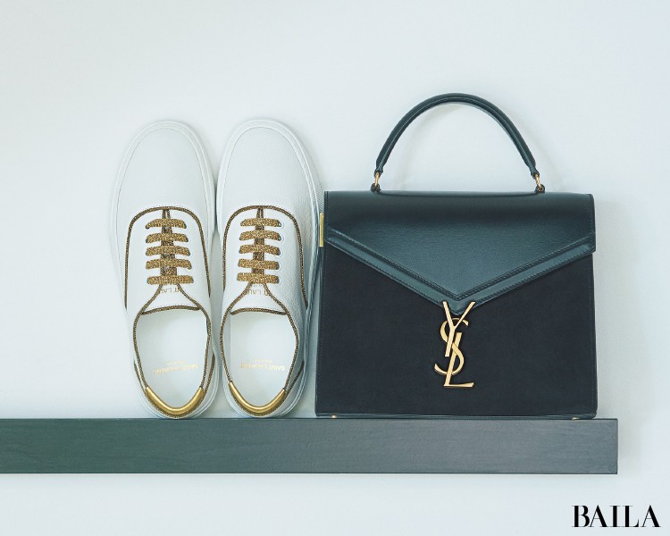 Saint Laurent（サンローラン）のバッグ＆スニーカーでエレガントを
