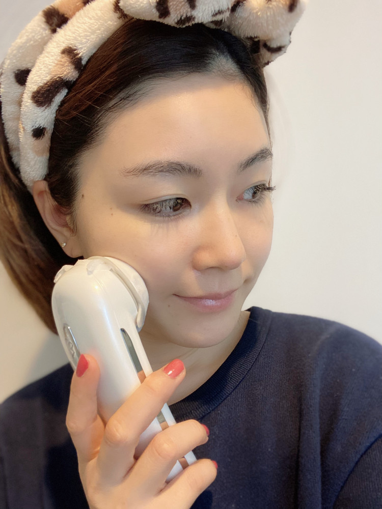 2週間でほうれい線が消えた！噂の美顔器セリキュア4t プラス（@BAILA）