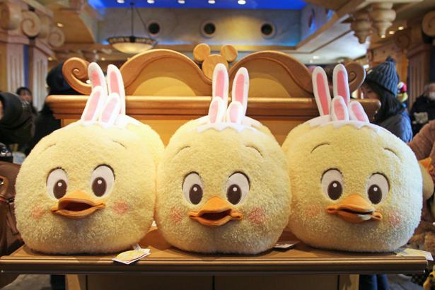 早くも人気沸騰中！この春TDSでゲットしたい新キャラ“うさピヨ”グッズ