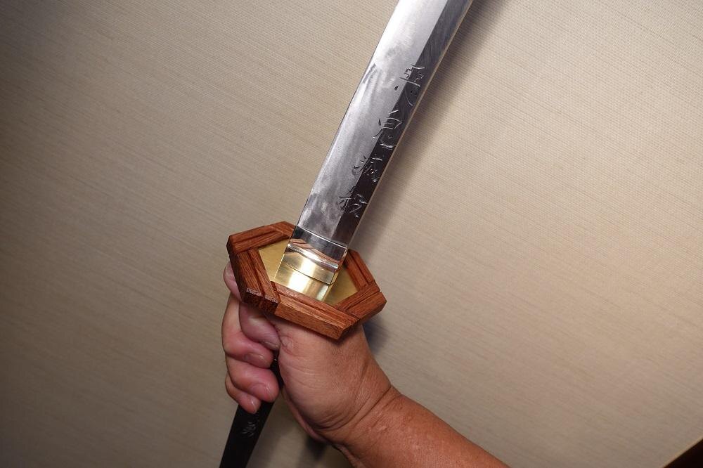 日本刀 本物再現 刀鍛冶歴50年、鬼滅「日輪刀」再現に込めた想いとは？「日本刀を