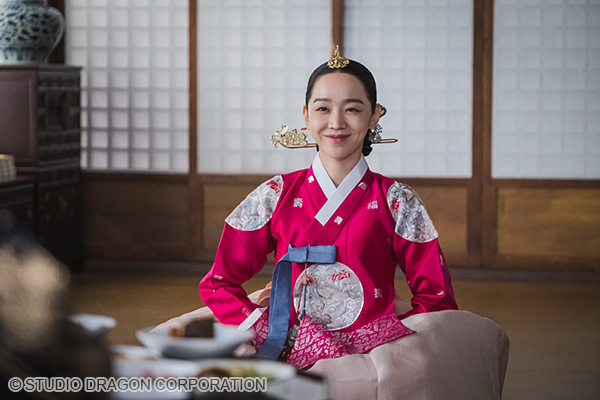 韓国では再放送不可!? 放送直前、フュージョン・コメディ時代劇『哲