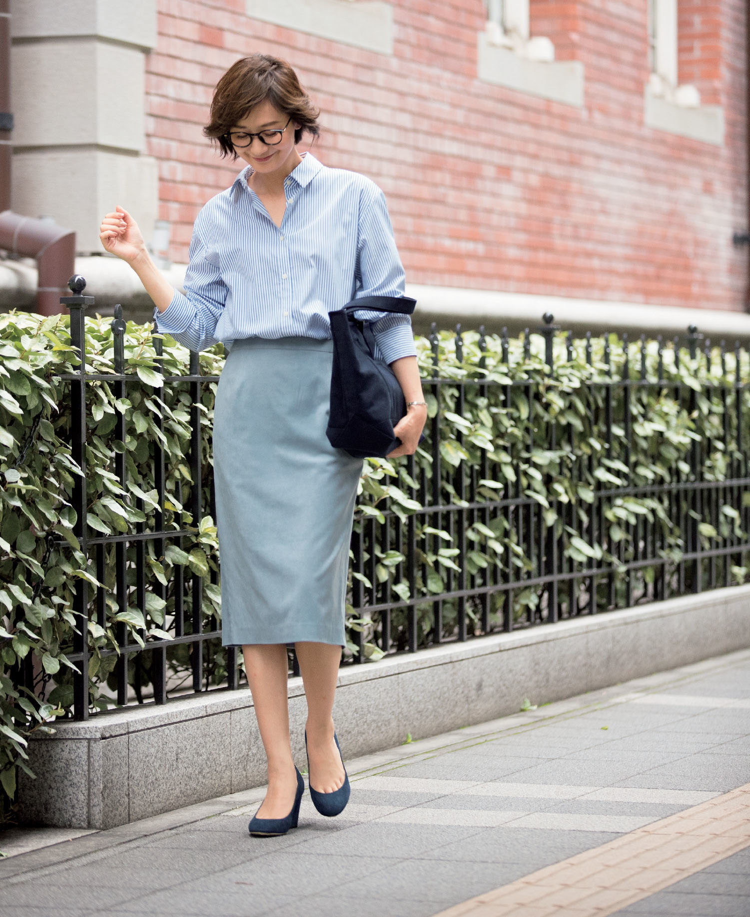 富岡佳子がまとう大人の新名品 éclat2023年特集 | HAPPY PLUS VOICE
