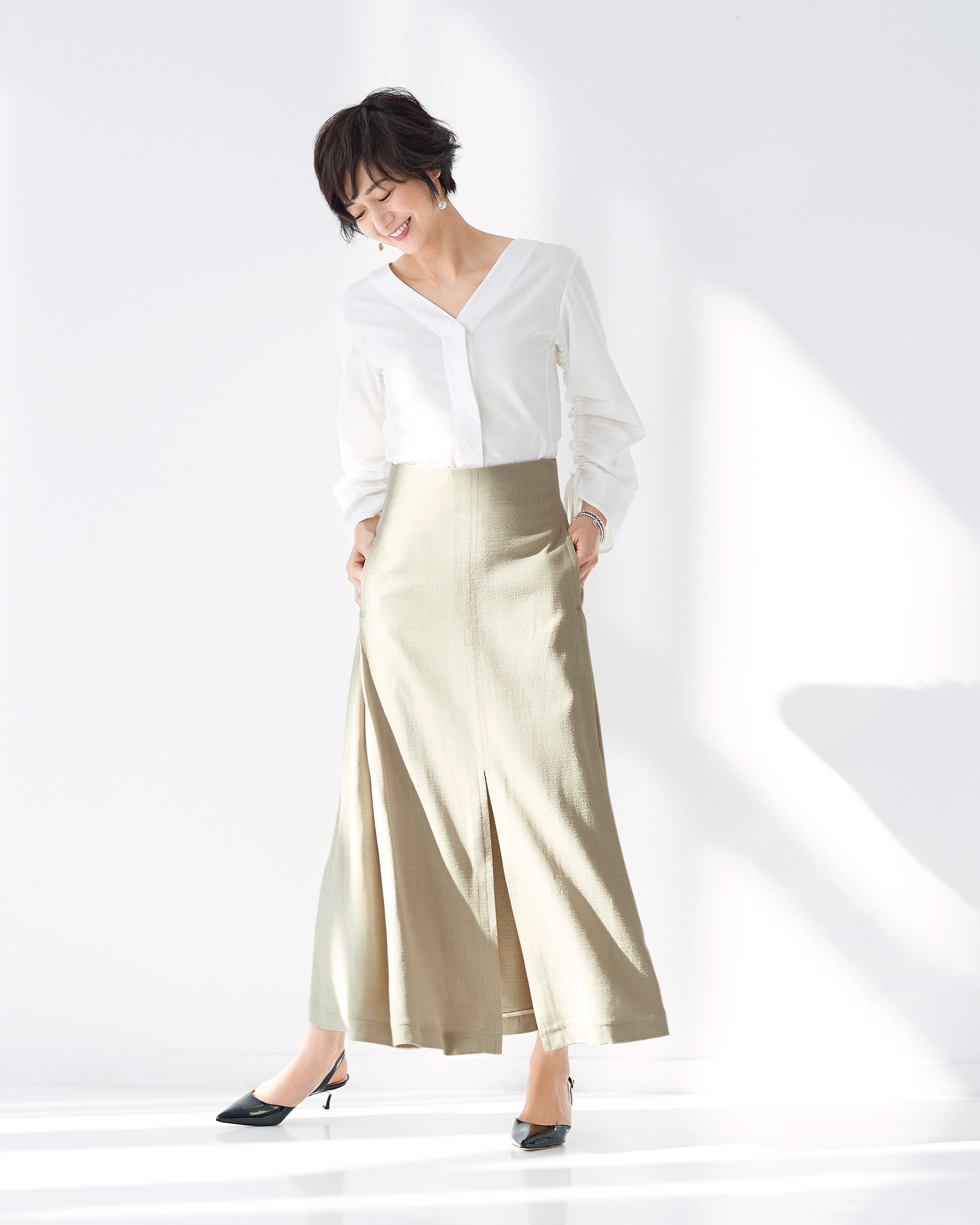 女らしくてとびきり上品！ 富岡佳子が着る春の名品（Web eclat）
