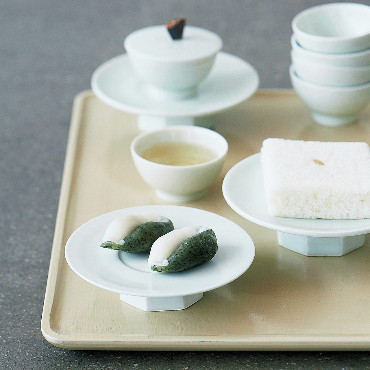 人気 韓国 白磁 キム・サンイン 器 皿 韓国白磁の魅力を再発見！キム