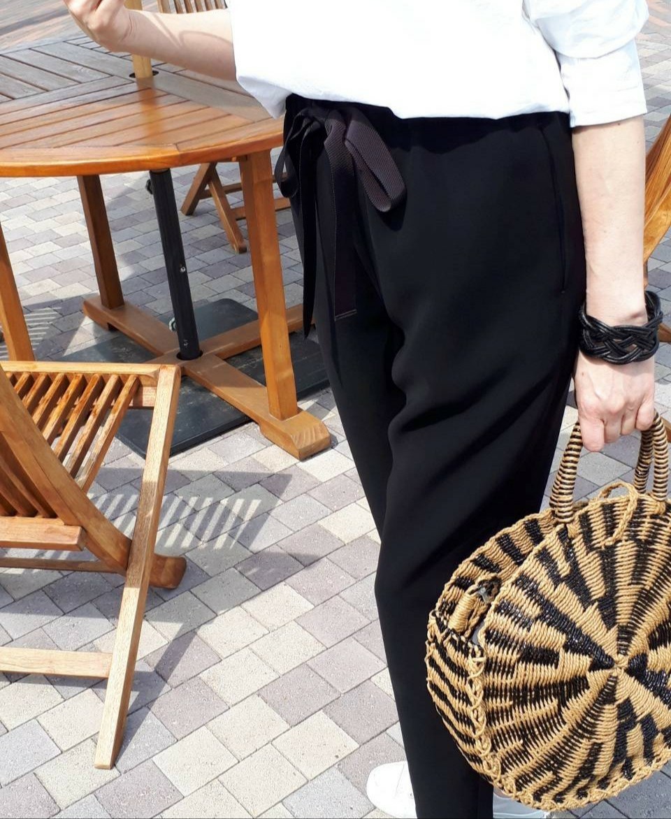 saquiの上質パンツ（Web eclat）