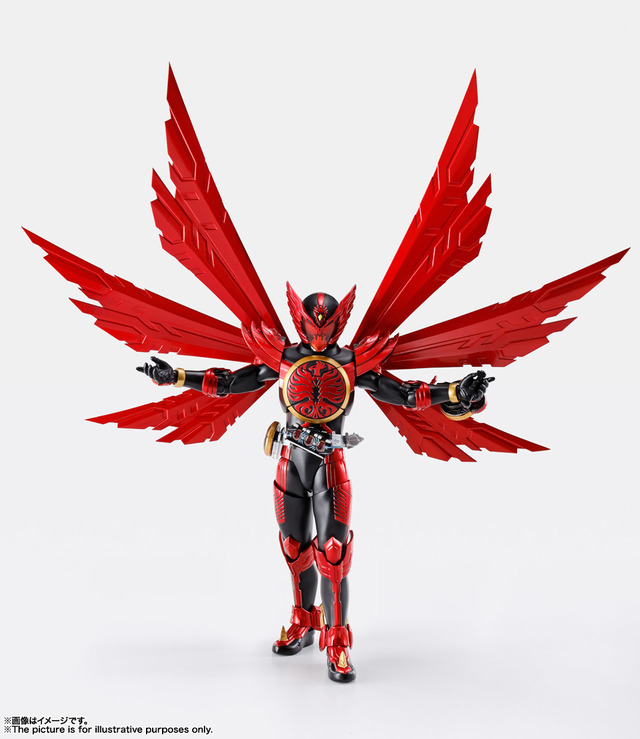 仮面ライダーオーズ」アンク、行くよタカ！クジャク！コンドル
