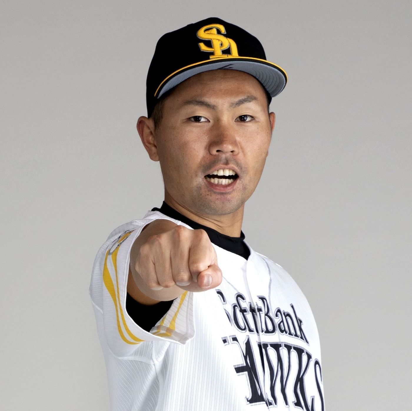 読者プレゼント】ホークス中村晃選手のサイン色紙などを計14人に