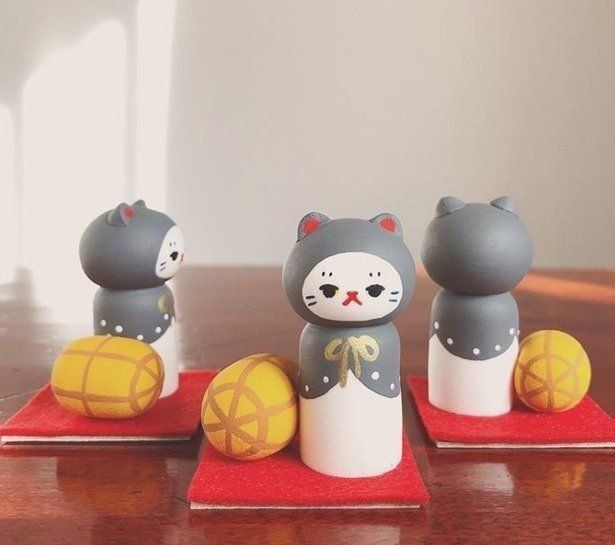 匿名配送対応カラフルな猫の絵柄のこけし
