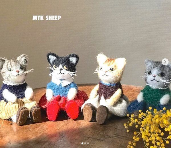 絵本の中から飛び出してきたみたい！ 猫の羊毛フェルト作品が