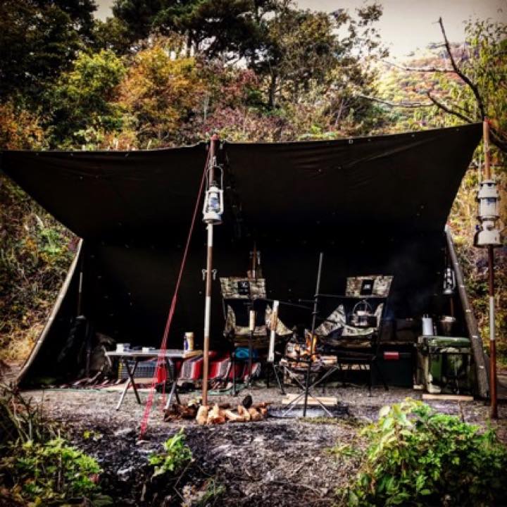 東ドイツ軍テントで特別なキャンプに – キャンプ行かざぁー。