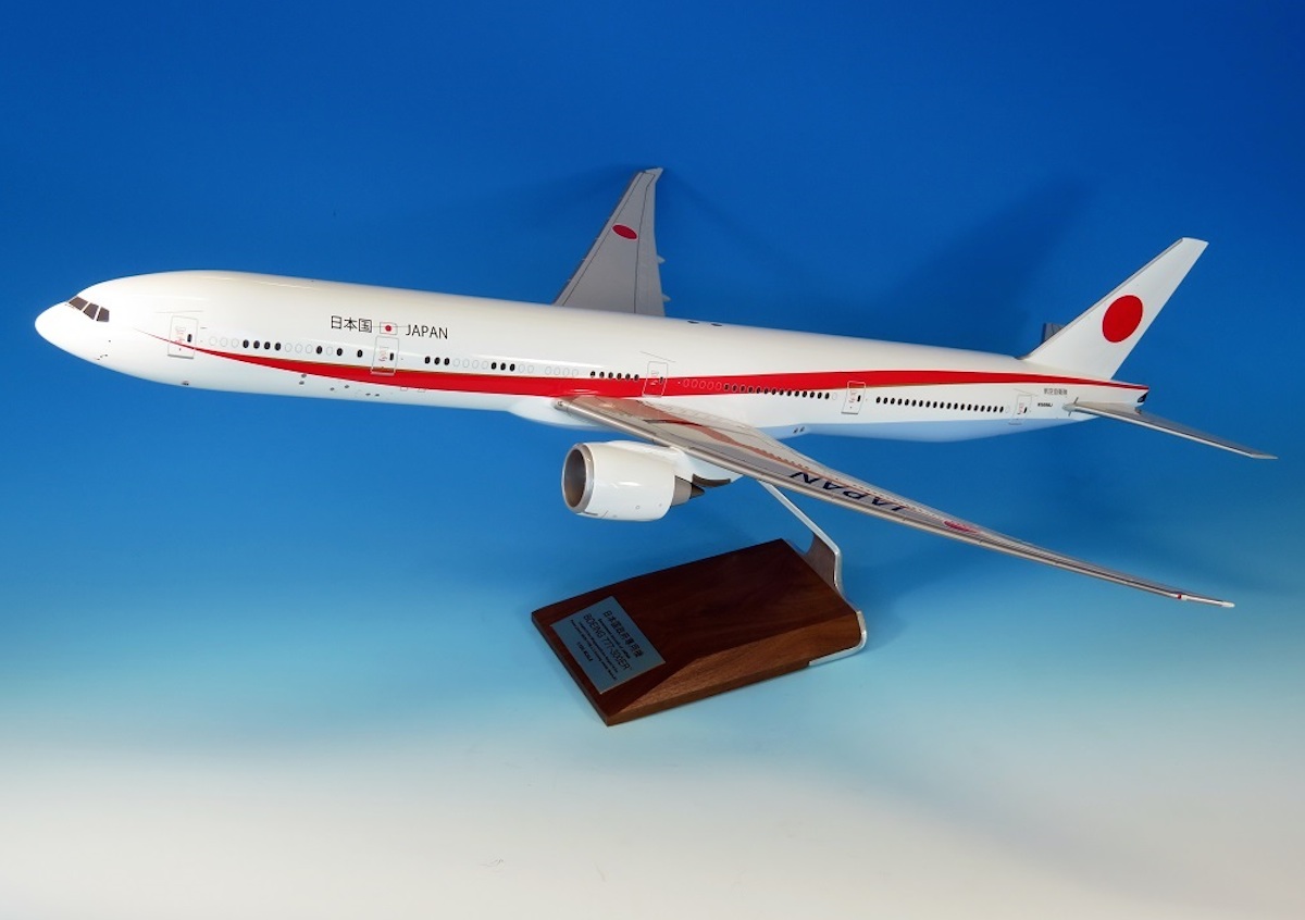 次期政府専用機」とANA「MRJ90」の勇姿をその手に（GoodsPress Web）