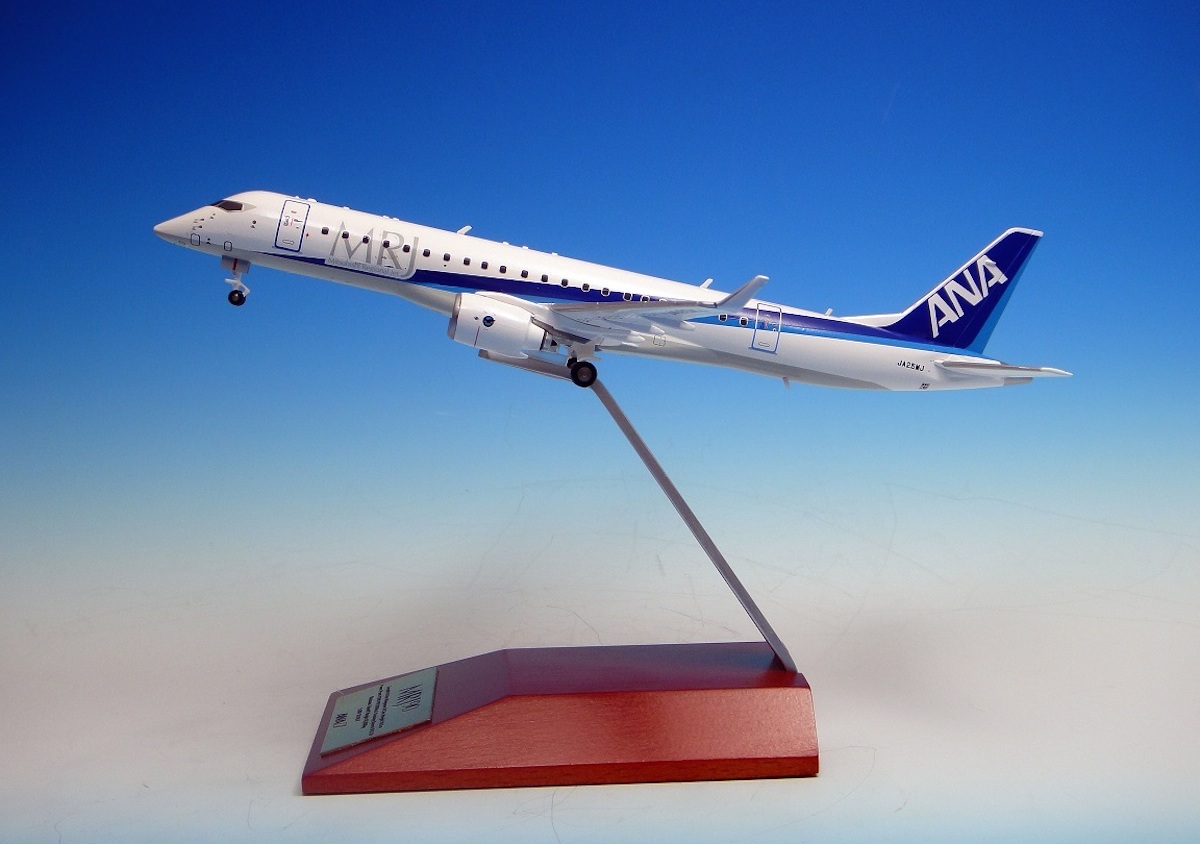 次期政府専用機」とANA「MRJ90」の勇姿をその手に（GoodsPress Web）