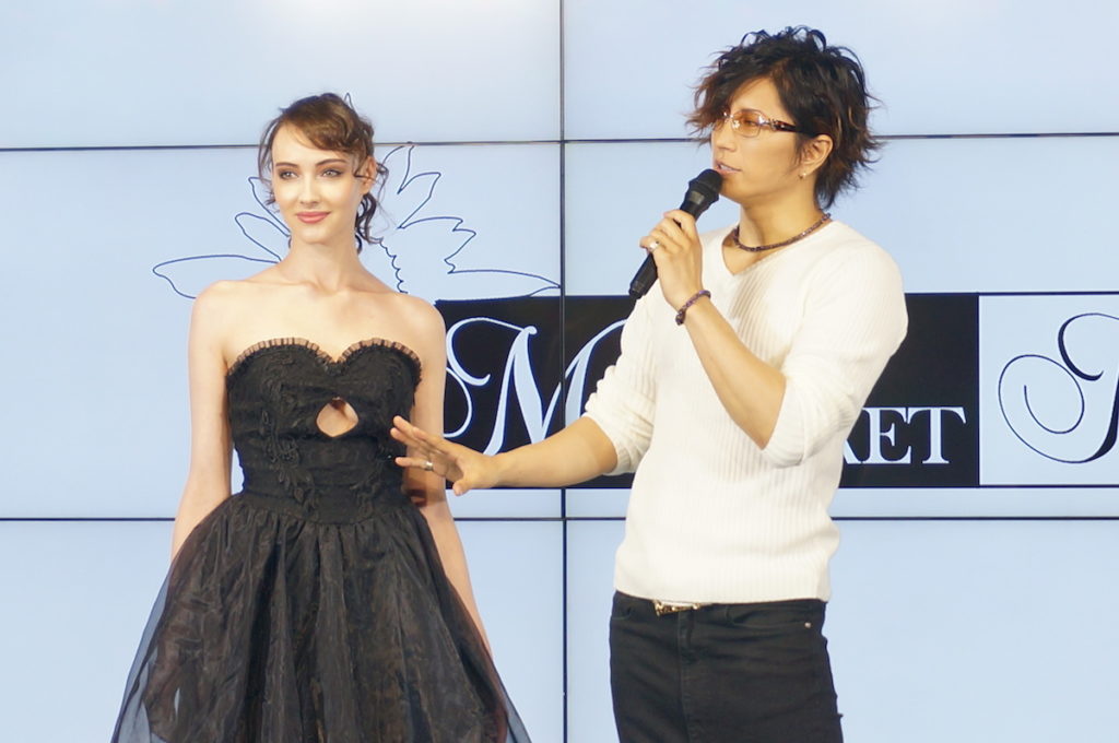 GACKTがセクシードレスをプロデュース （WWDJAPAN）