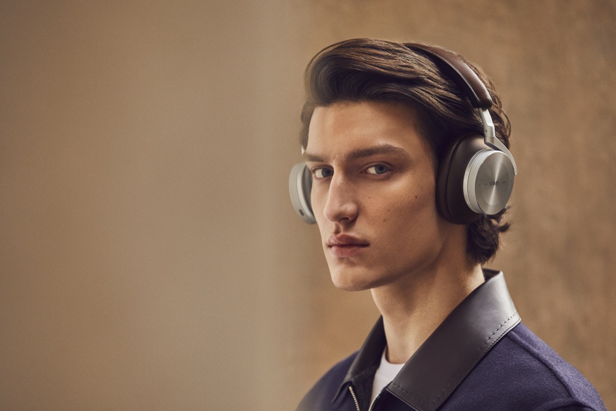 Bang & Olufsen Berluti Edition ヘッドホン ベルルッティ」と「バング & オルフセン」がコラボ ヴェネチア