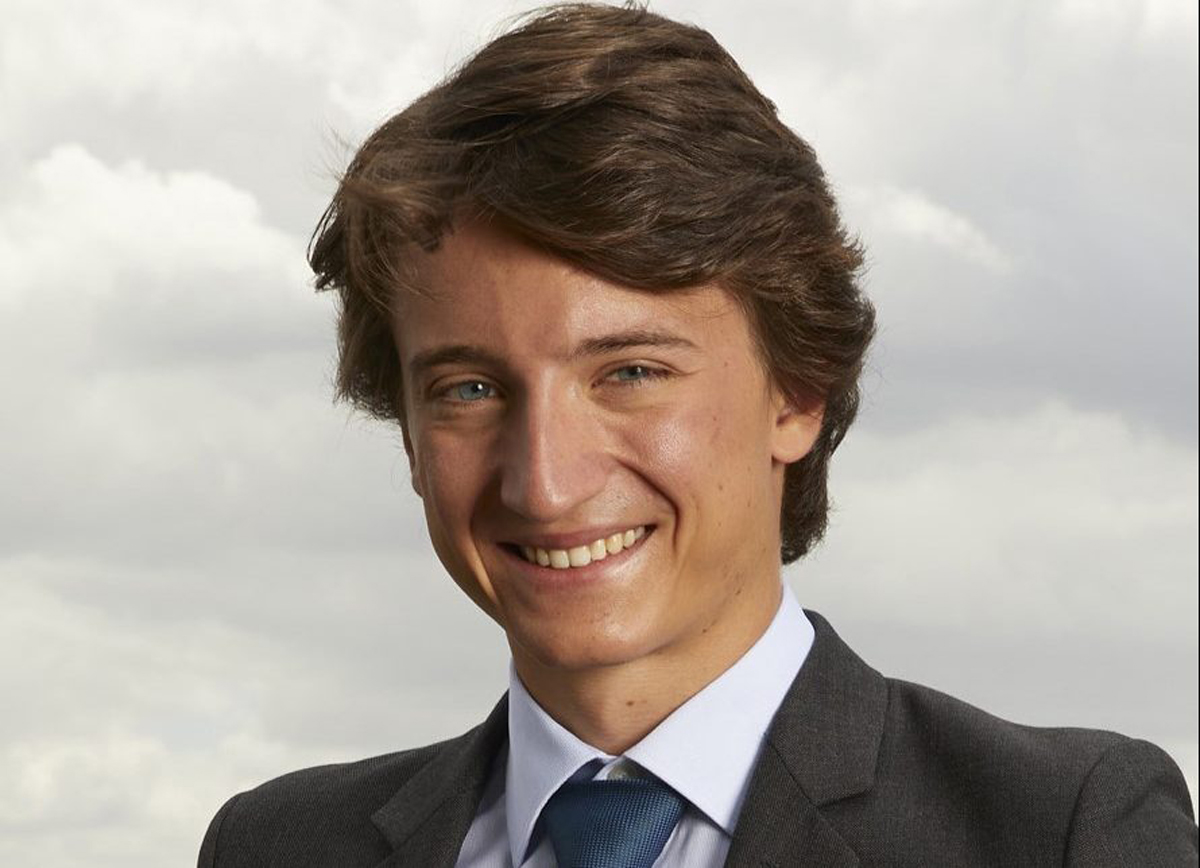 LVMHアルノー会長の23歳の末息子、「ルイ・ヴィトン」ウォッチ