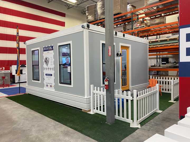 イーロン・マスクも住んでいる？ 約5万ドルのプレハブ極小住宅「Casita 