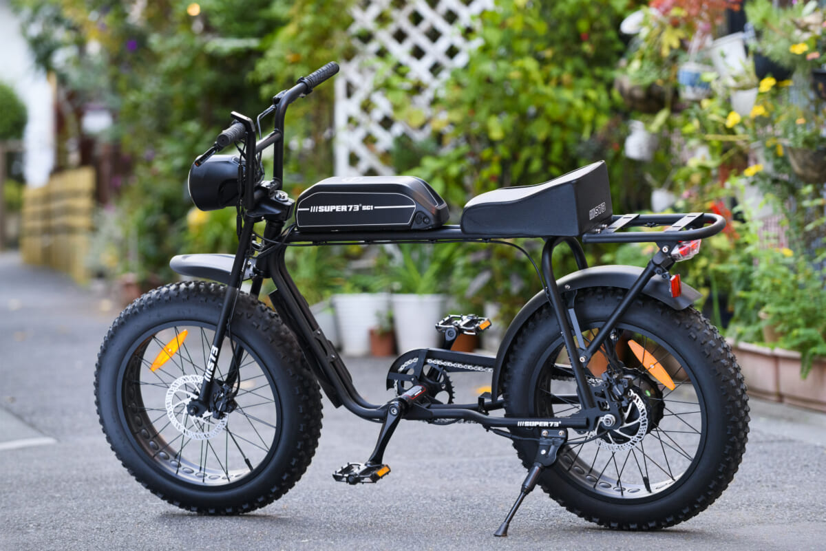 見た目は完全にバイク、でも正体は電アシ! クールすぎるSUPER73「SG1