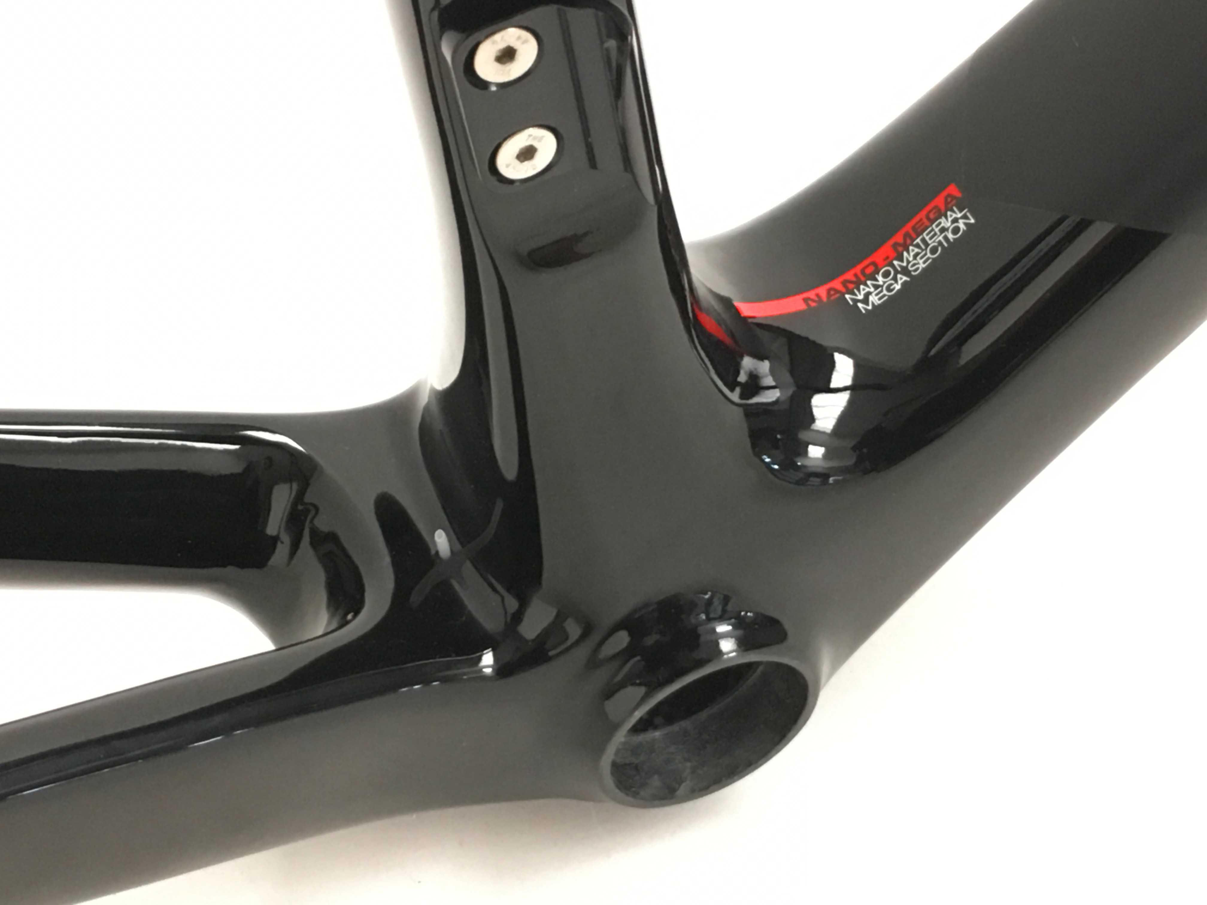 900gも軽量になった「COLUMBUS GENIUS+GRAMMY」 （Bicycle Club）