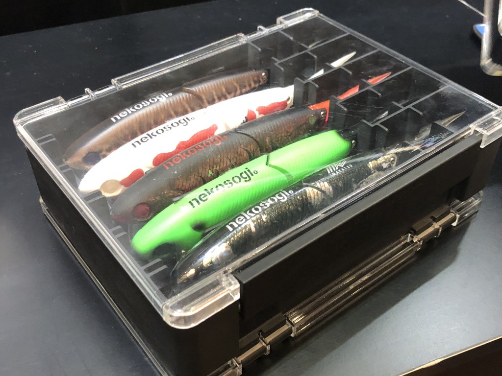 ファットラボからネコソギDSR復活カラー6色と専用ケース（ルアー
