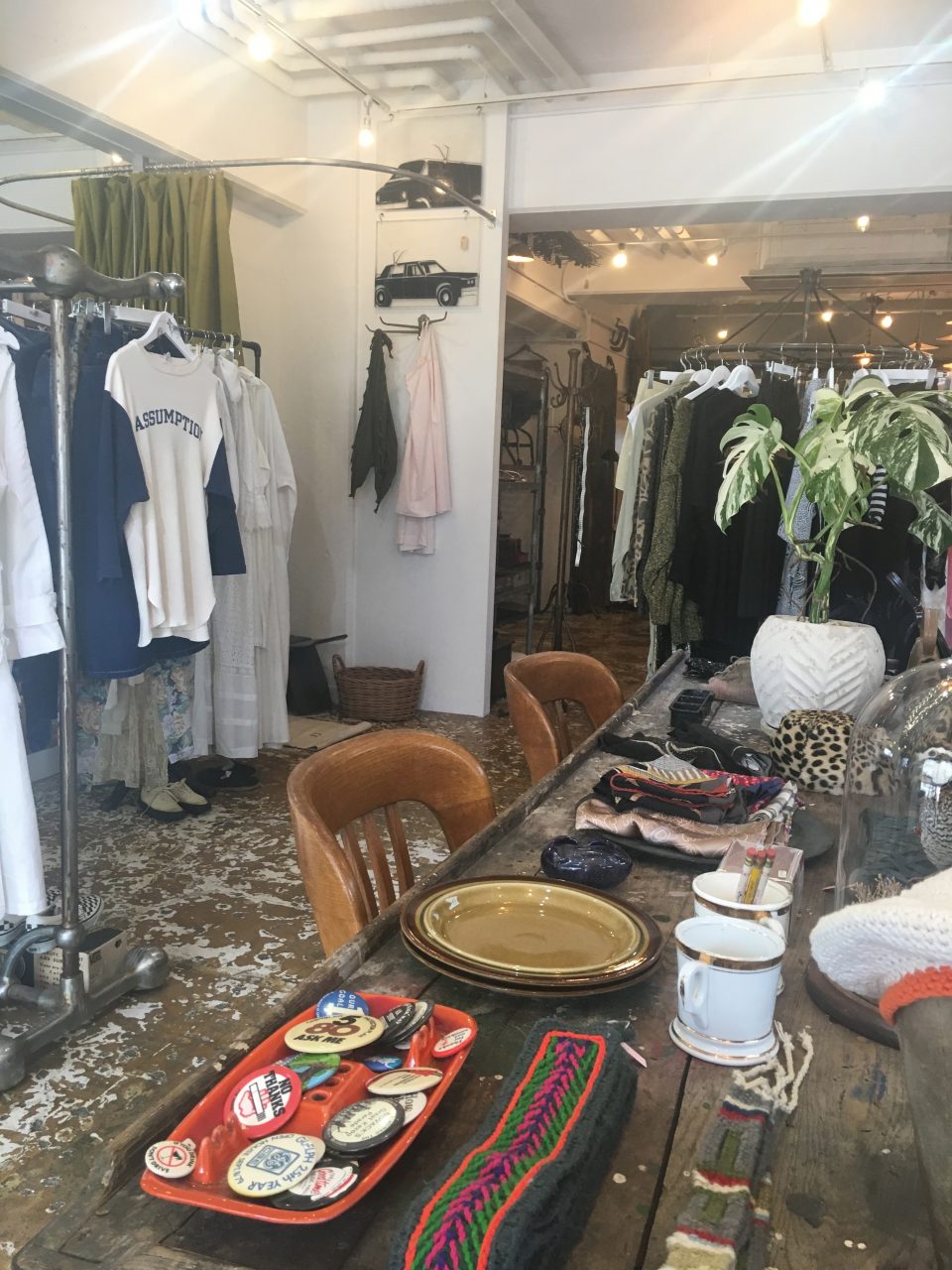 オシャレ心刺激する大人のクローゼット〈Hooked vintage〉（GINZA）