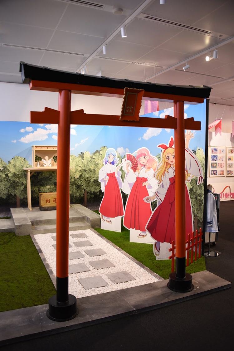 アイカツミュージアム 神社 巫女 アクリルスタンド オールアイ