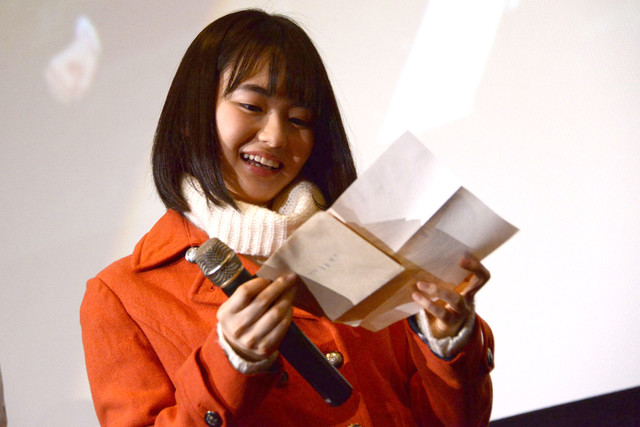 ミスミソウ」舞台挨拶、押切蓮介のイラスト入り卒業証書に山田杏奈も