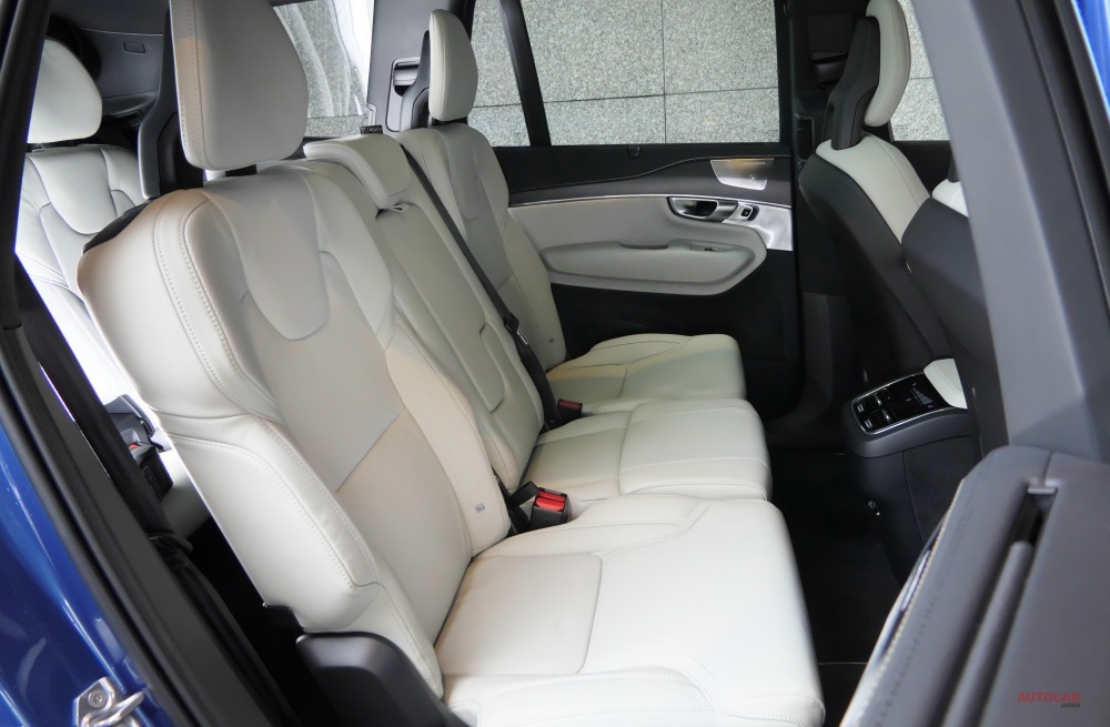 上品なSUV 内装はなぜ白？】ボルボXC90のマイチェン版と、DS 7