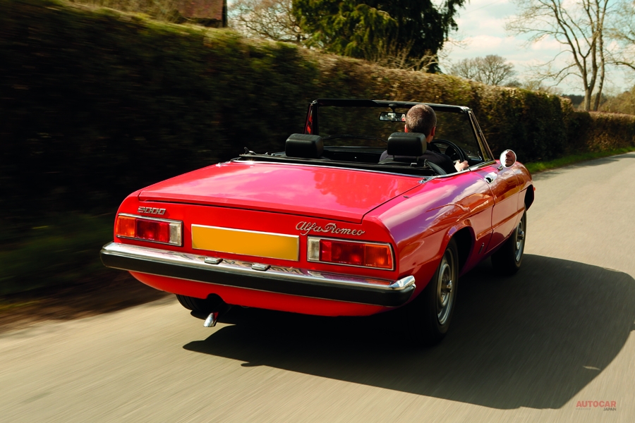 イタリア車　カタログ　ピニンファリーナ　スパイダー・ヨーロッパ 連載全11話第5話 フェラーリ275GTS／フィアット124スポルト