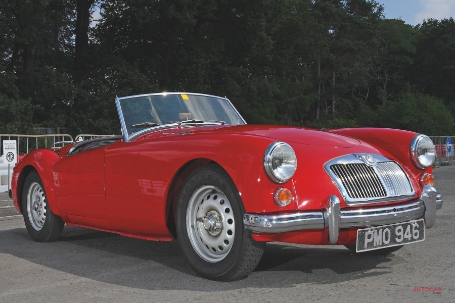 MG MGA ツインカム コンバーチブル　白 mqdefault.jpg