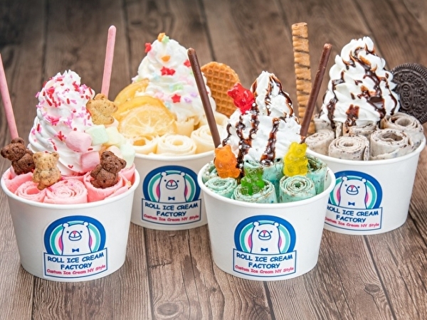 京都でカワイく進化したロールアイス専門店「ROLLY'S ROLL ICE