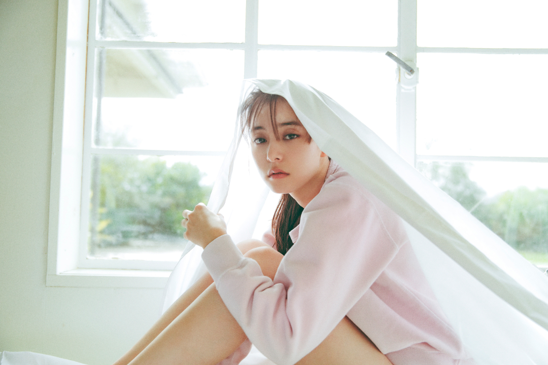 新木優子ビューティスタイルブック『新木式』】未公開カット掲載フォト