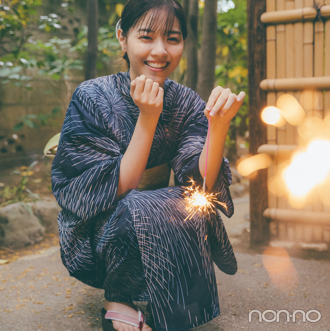 西野七瀬の夏浴衣2021】花火柄で花火にときめく夏の夜。（non-no）