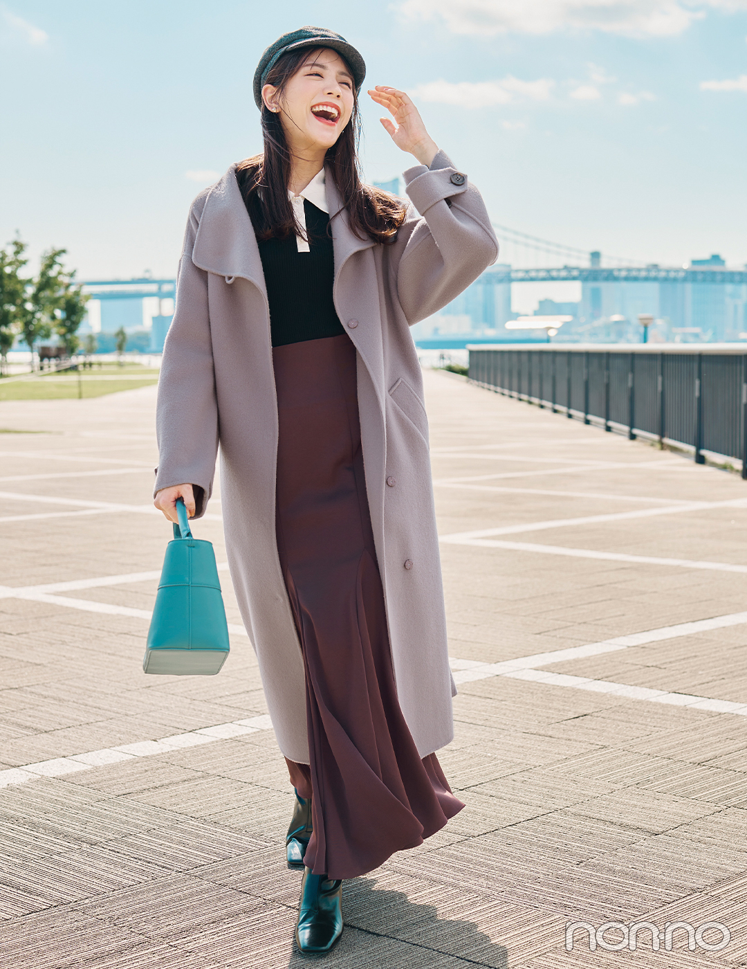 ポロニットとマーメイドスカートでコートの中も手抜き感なし！【大学生 