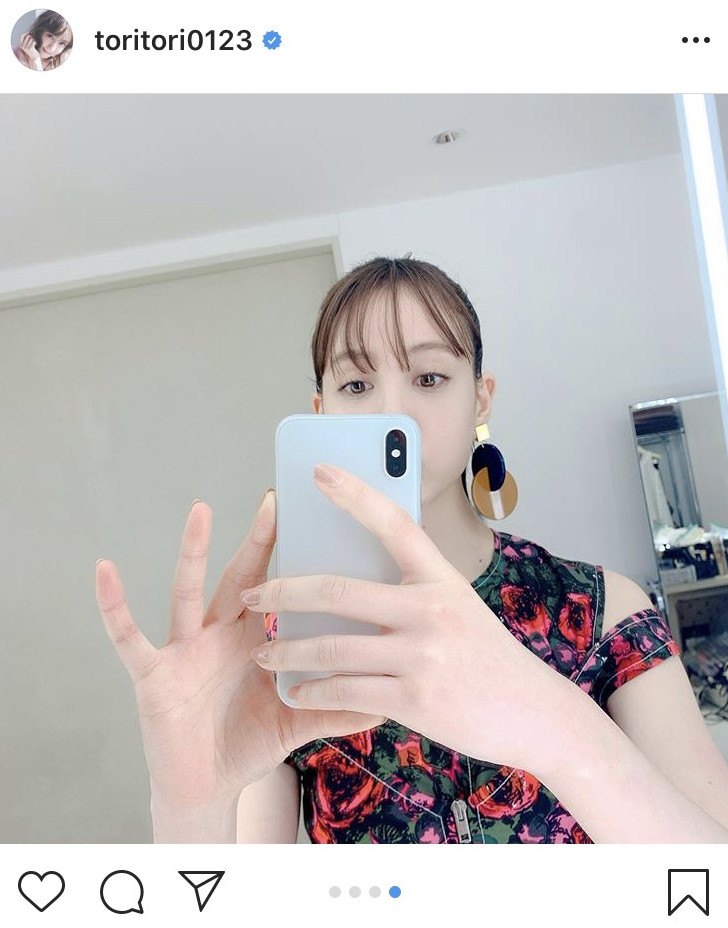 トリンドル玲奈、唇セクシーな“ぷく顔”SHOTにファン歓喜