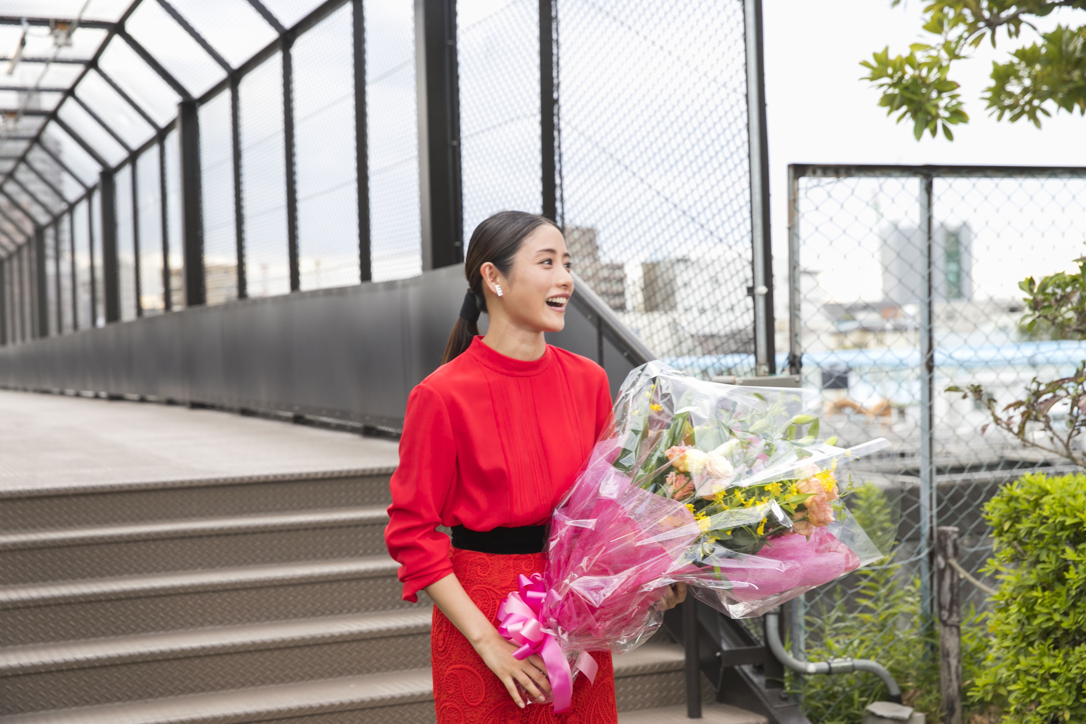 石原さとみ「高嶺の花」撮影最終日に見せた“座長の涙”＜現場徹底