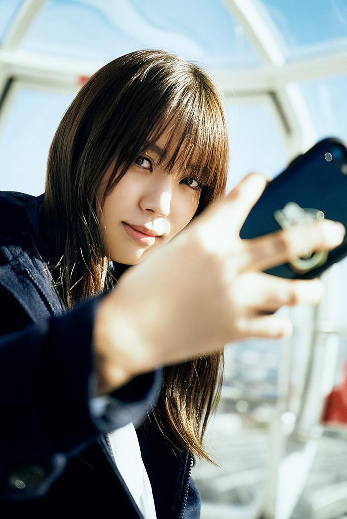 欅坂46＞小林由依1st写真集が“発売前重版”決定！合計11.5万部の快挙で