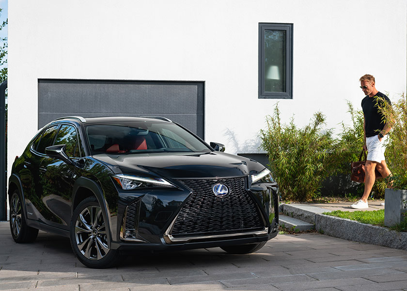 レクサス〉UXはアクティブな都会派に似合うアーバン・クロスオーバー
