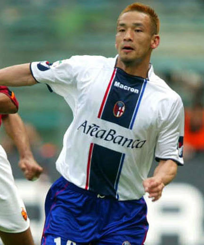 中田英寿、印象に残る「伝説のセリエA時代」ユニフォーム7着（Qoly）