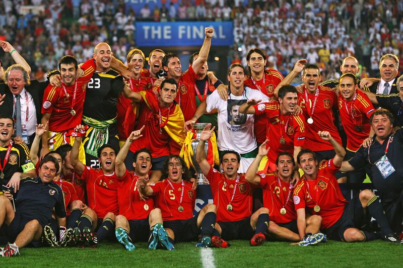 EURO伝説のユニ！「トーレス決勝弾で戴冠」スペイン代表、2008