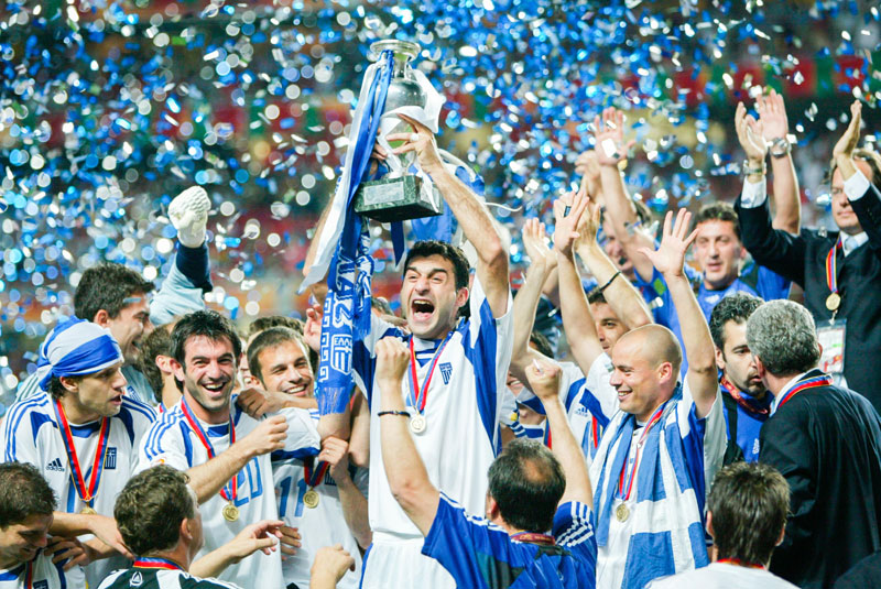 EURO伝説ユニ！2004年ギリシャ代表、「奇跡の初優勝」ユニフォーム（Qoly）