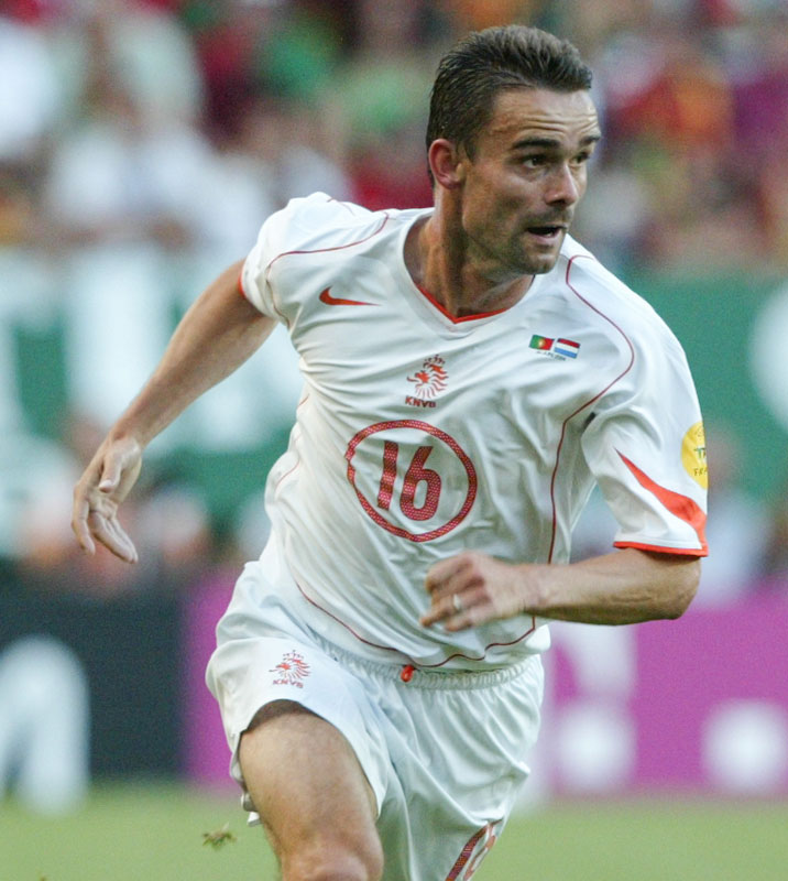 EURO伝説ユニ！2004年オランダ代表、準決勝で散ったユニフォーム